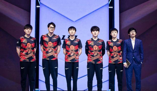 稳守相比 稳守相比