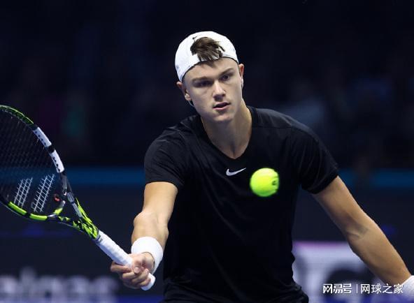 了万众瞩目 了万众瞩目