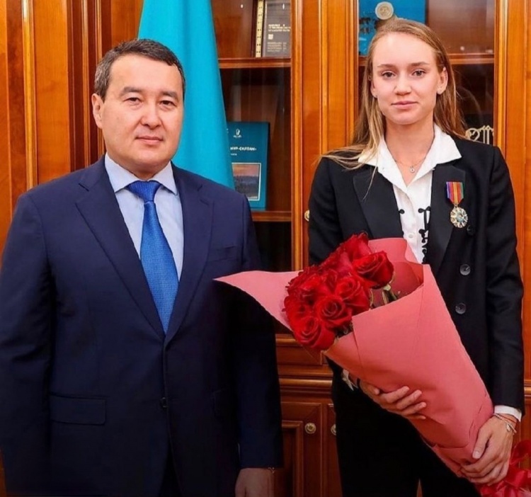 操作表达 操作表达